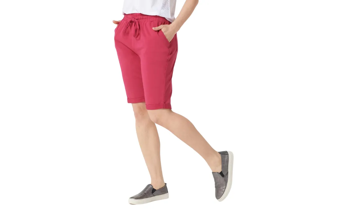 Bermuda Shorts manufacturing with technical support
