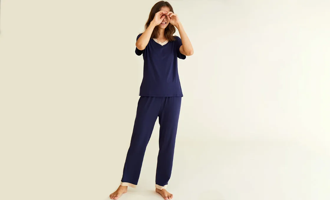 custom V-neck pajama manufacturing short sleeves top with long pant set