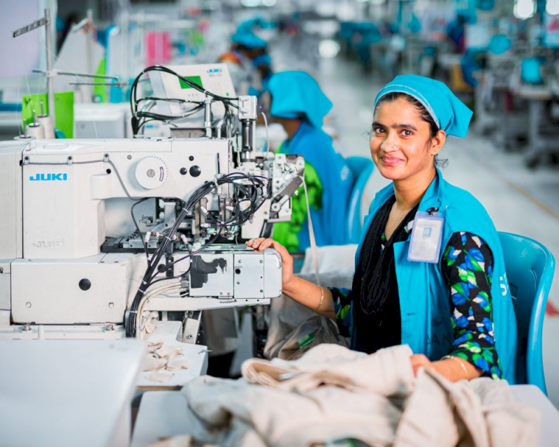 Ananta Group is a leading gym clothing manufacturer in Bangladesh, trusted by global brands like H&M, Decathlon, Puma, Zara, and Marks & Spencer