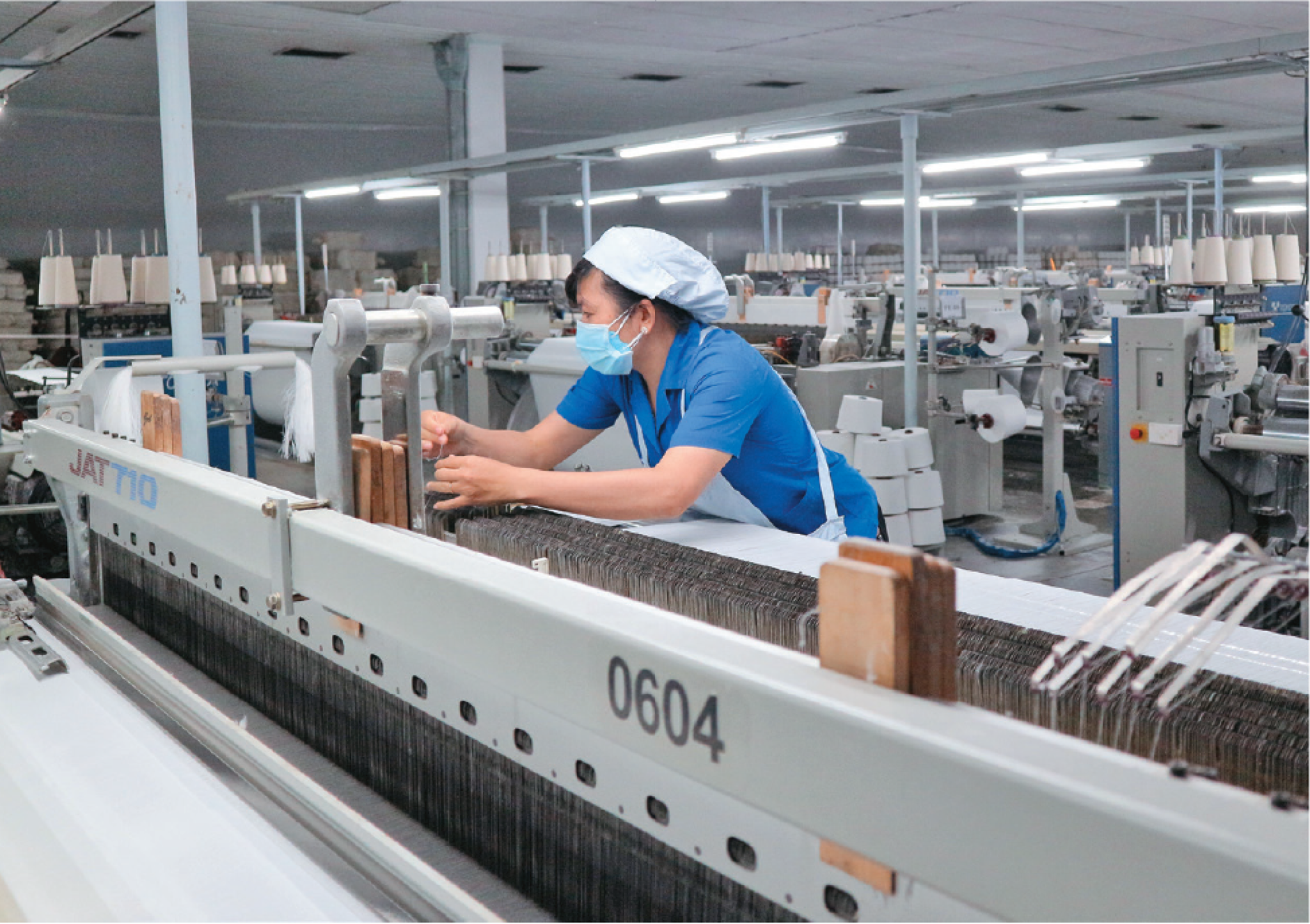 Vinatex, a leading state-owned textile group, uses its vast network of over 100 units to handle large, complex orders, making it a reliable partner for global brands