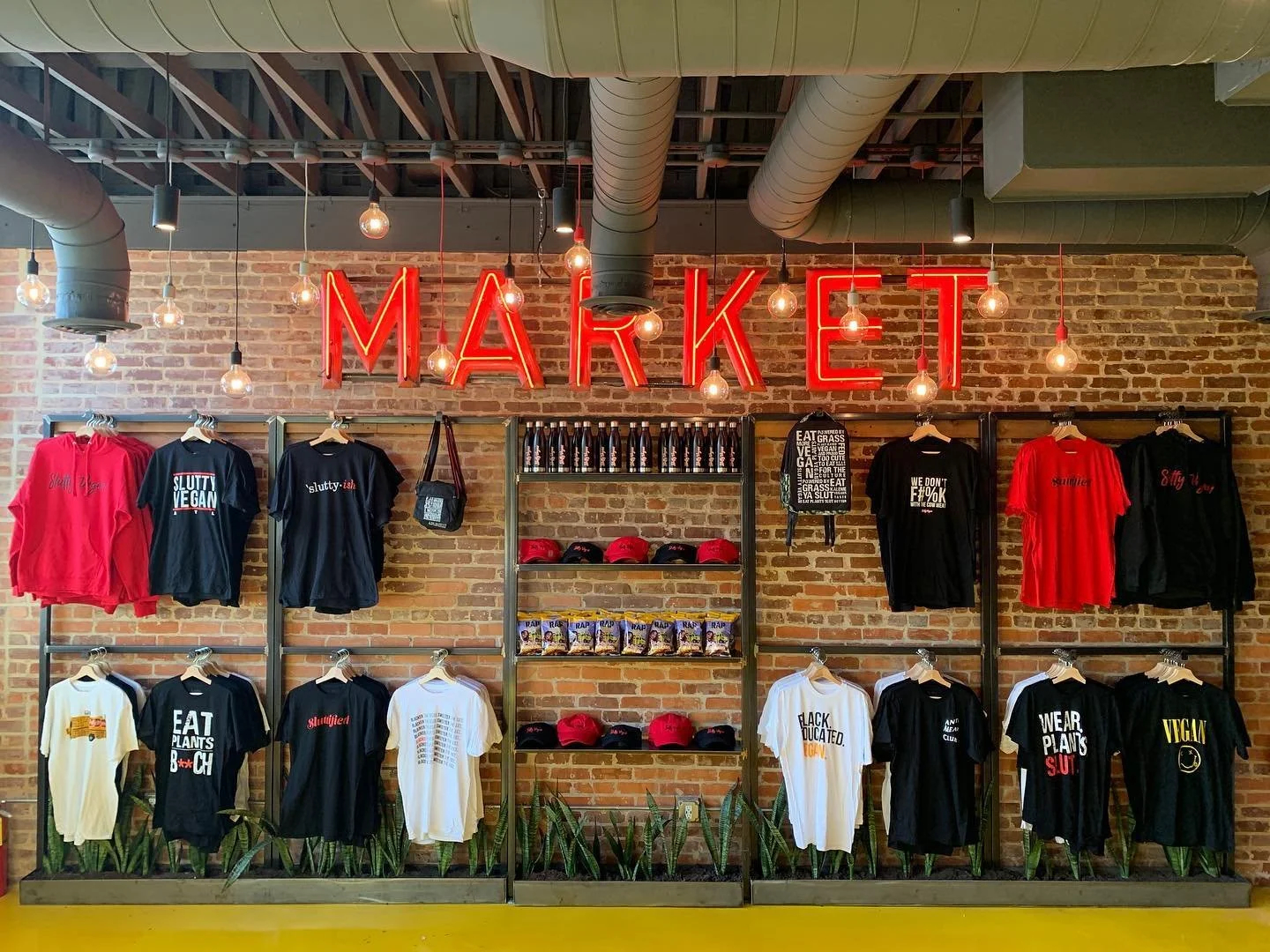 Atlanta Merchandise Group (AMG) is a custom merchandise manufacturer in Marietta, Georgia