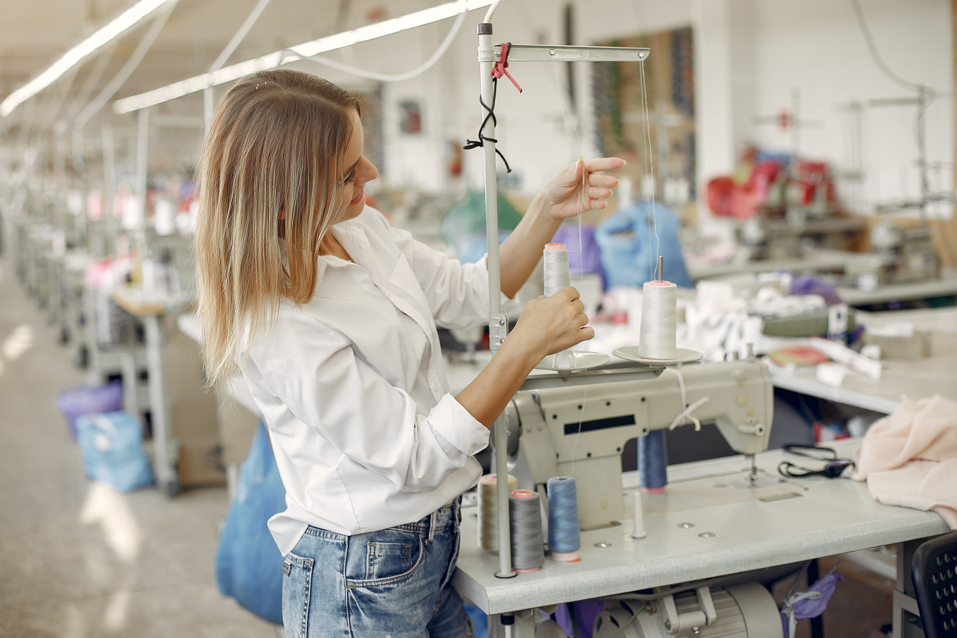 Top Clothing Manufacturers in UK: Sourcing for Premium Quality, Flexible MOQ and Agile Speed