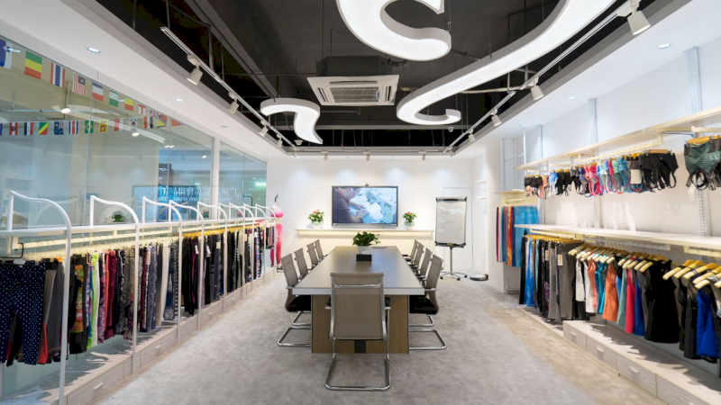 Hingto Garments provides full activewear & athleisure production