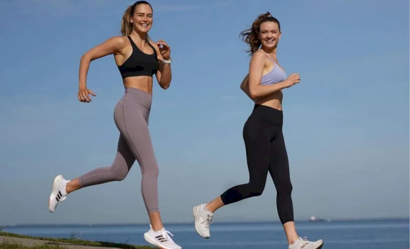 High-impact leggings built for durability and moisture control.