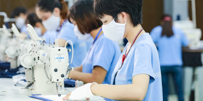 Seam quality is crucial for yoga leggings, affecting durability, comfort, and performance