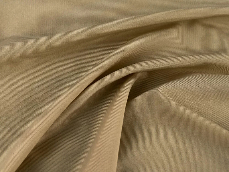 The fabric is renowned for its incredible tensile strength, allowing it to withstand heavy pulling and tension without snapping or fraying